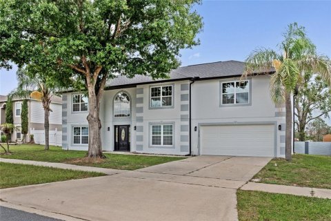 House in Clermont, Florida 6 bedrooms, 285.4 sq.m. № 2199482