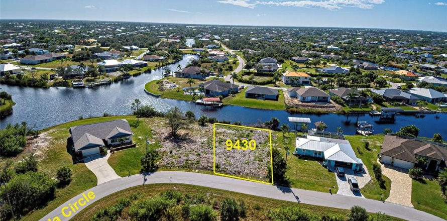 Terreno en Port Charlotte, Florida № 1043530