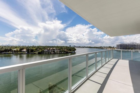 Copropriété à vendre à Miami Beach, Floride: 3 chambres, 121.14 m2 № 2423327 - photo 4