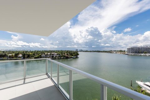 Copropriété à vendre à Miami Beach, Floride: 3 chambres, 121.14 m2 № 2423327 - photo 17