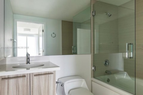 Copropriété à vendre à Miami Beach, Floride: 3 chambres, 121.14 m2 № 2423327 - photo 15