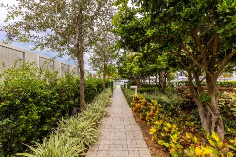 Copropriété à vendre à Miami Beach, Floride: 3 chambres, 121.14 m2 № 2423327 - photo 26