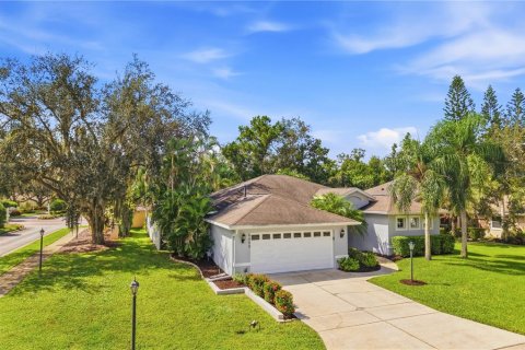 House in Lakewood Ranch, Florida 3 bedrooms, 195.56 sq.m. № 2390920 - photo 2