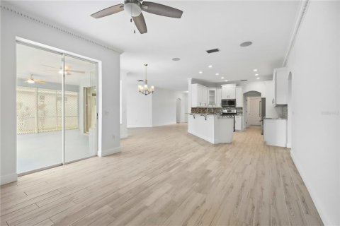 House in Lakewood Ranch, Florida 3 bedrooms, 195.56 sq.m. № 2390920 - photo 20