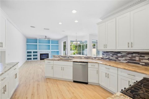 House in Lakewood Ranch, Florida 3 bedrooms, 195.56 sq.m. № 2390920 - photo 28