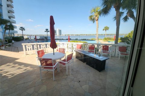 Condominio en alquiler en Daytona Beach, Florida, 2 dormitorios, 112.41 m2 № 1908186 - foto 19