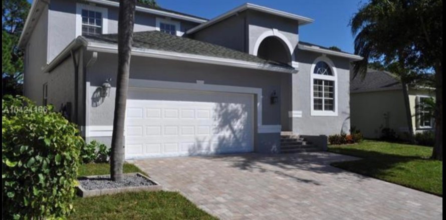 Casa en Boynton Beach, Florida 3 dormitorios, 263.94 m2 № 1177118