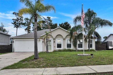 House in Deltona, Florida 4 bedrooms, 194.91 sq.m. № 2366830