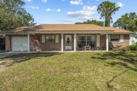 Villa ou maison à vendre à Winter Haven, Floride: 3 chambres, 143.63 m2 № 1919086 - photo 1