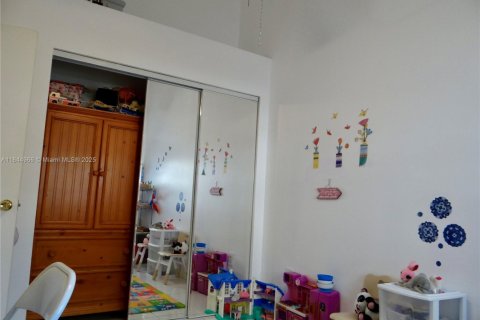 Townhouse in Aventura, Florida 3 bedrooms, 160.07 sq.m. № 1840739 - photo 30