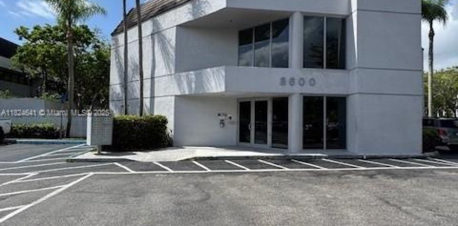 Immobilier commercial à Miami, Floride № 1920803