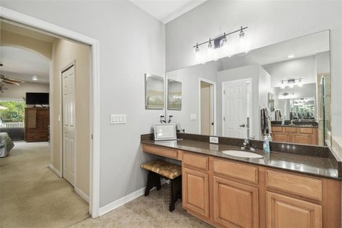 House in New Port Richey, Florida 5 bedrooms, 263.01 sq.m. № 1829330 - photo 20