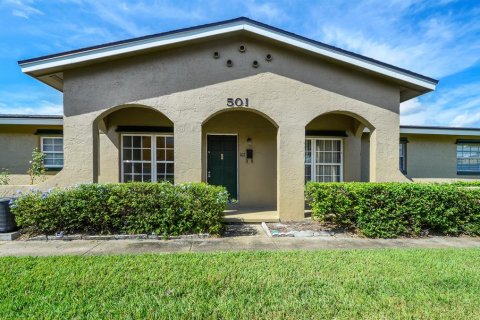 Condominio en alquiler en Casselberry, Florida, 1 dormitorio, 69.68 m2 № 1903841 - foto 1