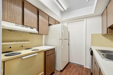 Condominio en alquiler en Casselberry, Florida, 1 dormitorio, 69.68 m2 № 1903841 - foto 4