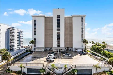 Condo in Ormond Beach, Florida, 2 bedrooms  № 1884147 - photo 1