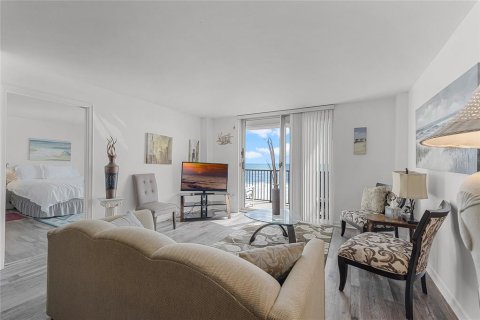 Condo in Ormond Beach, Florida, 2 bedrooms  № 1884147 - photo 15
