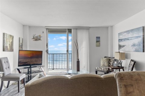 Condo in Ormond Beach, Florida, 2 bedrooms  № 1884147 - photo 16