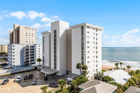 Condo in Ormond Beach, Florida, 2 bedrooms  № 1884147 - photo 2