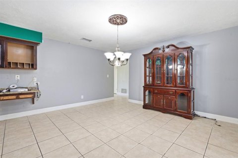 Villa ou maison à vendre à Brandon, Floride: 5 chambres, 206.8 m2 № 2239115 - photo 15