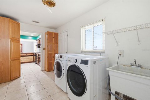 Villa ou maison à vendre à Brandon, Floride: 5 chambres, 206.8 m2 № 2239115 - photo 25