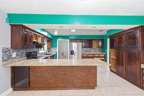 Villa ou maison à vendre à Brandon, Floride: 5 chambres, 206.8 m2 № 2239115 - photo 23