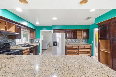 Villa ou maison à vendre à Brandon, Floride: 5 chambres, 206.8 m2 № 2239115 - photo 22