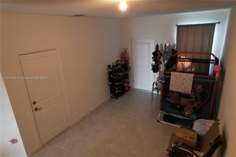 Touwnhouse à vendre à Homestead, Floride: 3 chambres, 157.47 m2 № 1874531 - photo 16