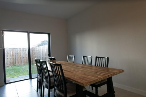 Touwnhouse à vendre à Homestead, Floride: 3 chambres, 157.47 m2 № 1874531 - photo 18
