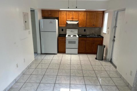 Apartment in Dania Beach, Florida 1 bedroom, 46.45 sq.m. № 2394811 - photo 3