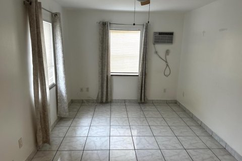 Apartment in Dania Beach, Florida 1 bedroom, 46.45 sq.m. № 2394811 - photo 4