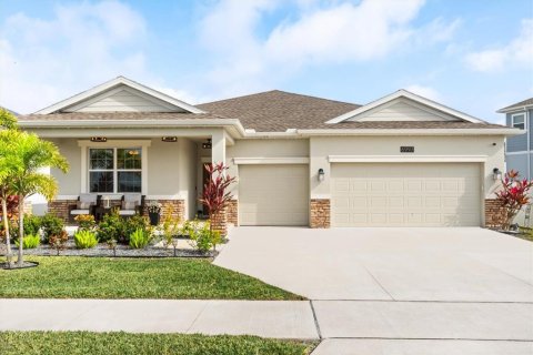 House in Groveland, Florida 4 bedrooms, 221.01 sq.m. № 2360741