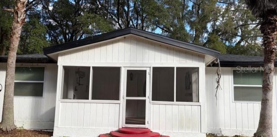 Villa ou maison à Hawthorne, Floride 2 chambres, 117.43 m2 № 2111493