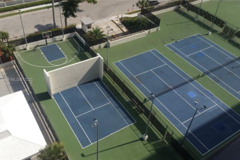 Снять в аренду кондоминиум в Майами, Флорида 1 спальня, 71.35м2, № 1992508 - фото 9