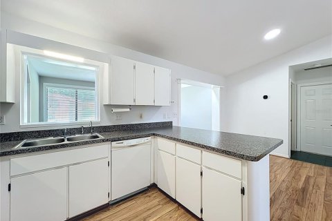 Casa en venta en Sorrento, Florida, 3 dormitorios, 147.44 m2 № 1870994 - foto 19