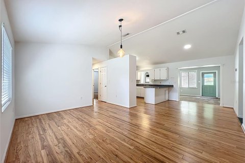 Casa en venta en Sorrento, Florida, 3 dormitorios, 147.44 m2 № 1870994 - foto 4