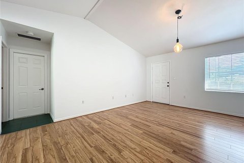 Casa en venta en Sorrento, Florida, 3 dormitorios, 147.44 m2 № 1870994 - foto 10