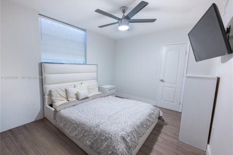 Купить кондоминиум в Майами, Флорида 2 спальни, 89м2, № 2069331 - фото 11