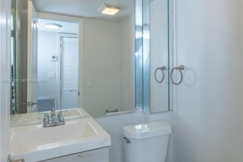 Купить кондоминиум в Майами, Флорида 2 спальни, 89м2, № 2069331 - фото 7