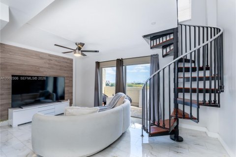 Купить кондоминиум в Майами, Флорида 2 спальни, 89м2, № 2069331 - фото 6