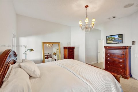 Casa en venta en Miami, Florida, 4 dormitorios, 182.74 m2 № 2029065 - foto 24