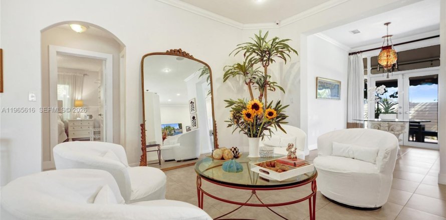 Casa en Miami, Florida 4 dormitorios, 182.74 m2 № 2029065