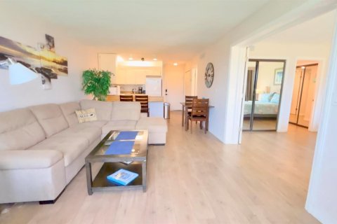Condo in St. Lucie, Florida, 1 bedroom  № 2172780 - photo 11