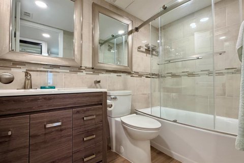 Condo in St. Lucie, Florida, 1 bedroom  № 2172780 - photo 7