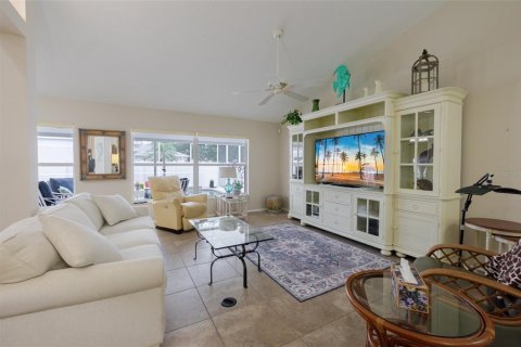 Villa ou maison à vendre à Bradenton, Floride: 3 chambres, 125.88 m2 № 1742906 - photo 12