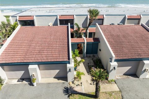 Townhouse in Satellite Beach, Florida 2 bedrooms, 156.91 sq.m. № 1522933 - photo 3
