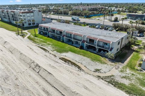 Townhouse in Satellite Beach, Florida 2 bedrooms, 156.91 sq.m. № 1522933 - photo 18