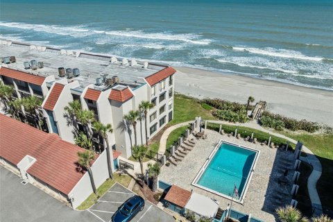 Townhouse in Satellite Beach, Florida 2 bedrooms, 156.91 sq.m. № 1522933 - photo 10