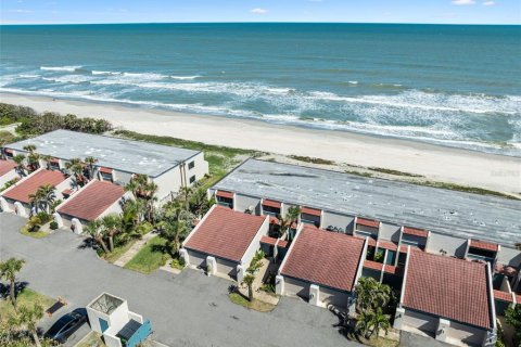 Townhouse in Satellite Beach, Florida 2 bedrooms, 156.91 sq.m. № 1522933 - photo 7