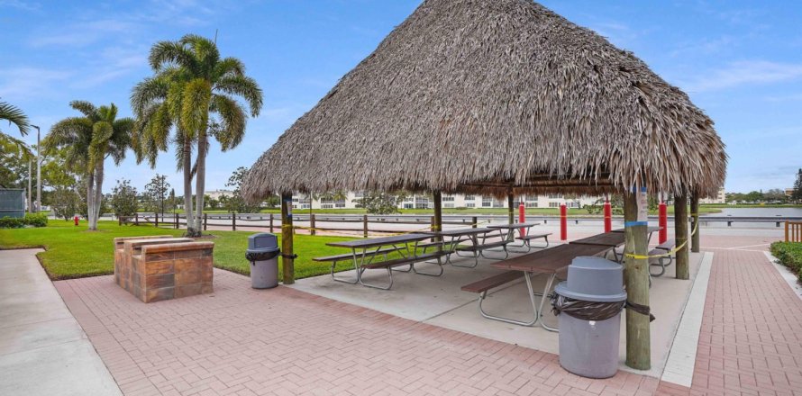 Condominio en Boca Raton, Florida, 2 dormitorios  № 868517