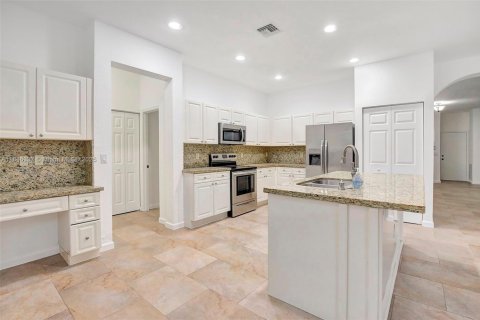 Villa ou maison à louer à Miramar, Floride: 5 chambres, 313.17 m2 № 1845644 - photo 15
